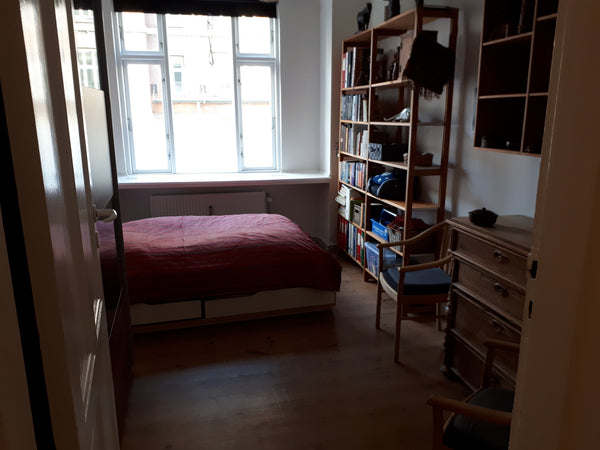 The room is light and spacious (12 sq.m.) and have double bed. You will have acc  Light room in private apartment Private room in rental unit vacation rental 23562469