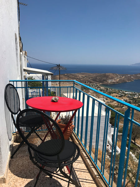 This cozy home is ideal for one or two couples or families with one or two child New York, NY Cozy Traditional Home with Panoramic Sea Views Cycladic home vacation rental 13011434