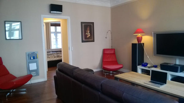 I love this place! And I have ever since I moved in. I love how close it is to e  Perfect place by parks and lakes in city center Entire rental unit vacation rental 18371339