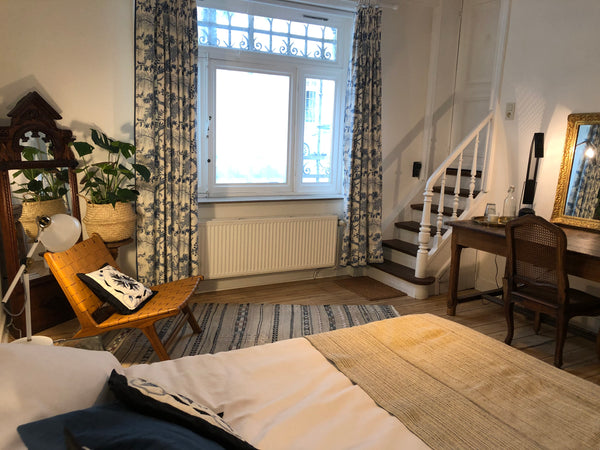 A big, airy room with its own private entrance on the first floor of a classic m Brussels, Belgium Big, private en-suite room in hip Saint Gilles Private room in home vacation rental 50479292