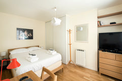 The apartment is located in Montmartre , 18th , on the first floor of a nice  bu  Bright and Charming apartment in Montmartre Entire rental unit vacation rental 21129307