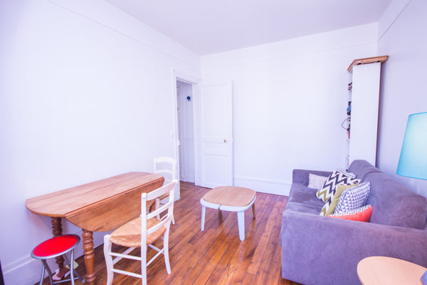 Charming apartment, cozy and bright, ideal for a pleasant stay in a dynamic dist Paris, France Charming apartment 2 min from the Buttes Chaumont Entire rental unit vacation rental 19835980