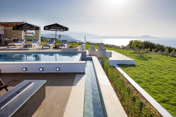 Settled into the hillside overlooking Rethymno town and coastline, this newly bu Rethimnon, Greece New villas, panoramic view close to all amenities Entire villa vacation rental 50986357