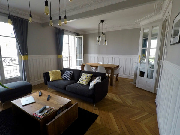 This typical Paris Haussmannian flat is charming and spacious (large entrance, d Paris, France Beautiful 2 bedrooms Haussmannian entire flat Entire rental unit vacation rental 18969299