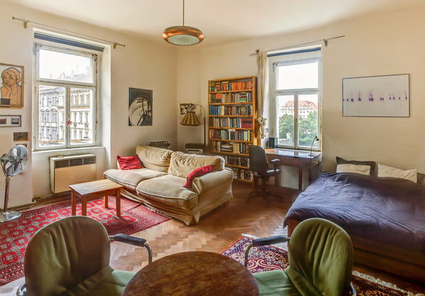 <b>The space</b><br />Charming and spacious old-fashioned corner flat in central Prague, Czechia Bookseller's Sunny Flat Entire rental unit vacation rental 498646