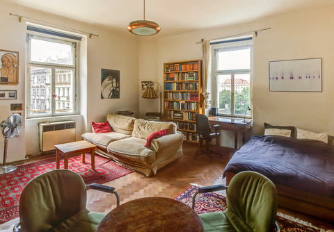 <b>The space</b><br />Charming and spacious old-fashioned corner flat in central Prague, Czechia Bookseller's Sunny Flat Entire rental unit vacation rental 498646
