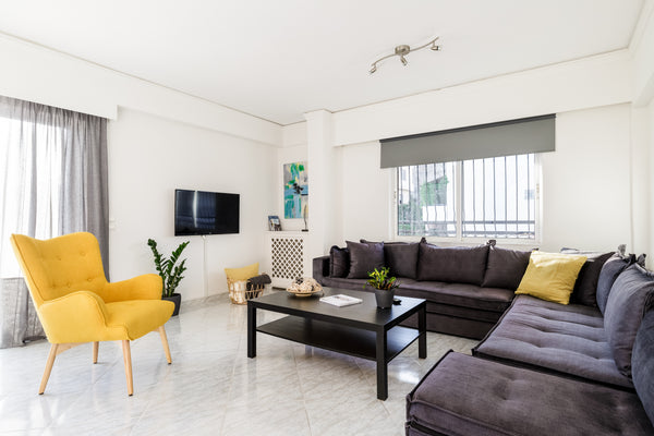Fifth floor penthouse 100 m2 with spectacular Athens view.<br />The apartment is Pefki, Greece Spacious penthouse with spectacular view Entire rental unit vacation rental 36054428