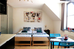 Studio of 23 m2, in a building with 4 studios, in Brussels (Auderghem), to walki Saint-Gilles, Belgium Studio lumineux 2 p à Bruxelles (Auderghem) Entire rental unit vacation rental 46047433