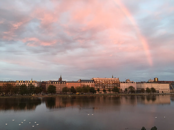 Stay in the heart of Copenhagen with an amazing lake view just a 10 minute strol Copenhagen, Denmark Clean room overlooking Copenhagen lakes Private room in rental unit vacation rental 15141459