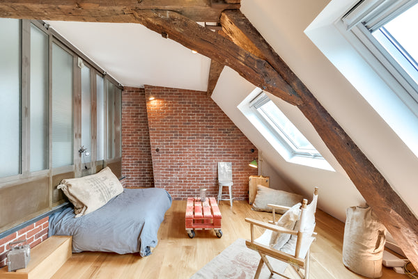 Studio apartment fully refurbished recently;as well as the building facade<br /> Paris, France Studio design Drouot - Grands Boulevards Entire rental unit vacation rental 17695772