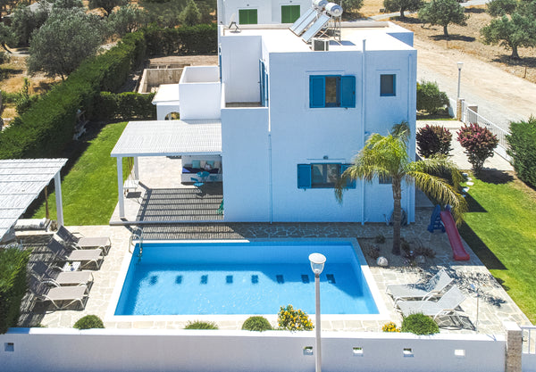 Beautiful family villa next to Lindos<br /><br /><b>License number</b><br />6789 Greece Family villa next to Lindos Entire villa vacation rental 51121368