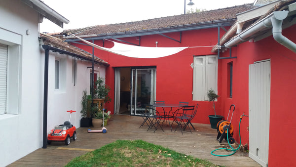 Mon logement est très proche de Bordeaux mais dans une petite ville agréable.<br Floirac, Gironde, France Maison familiale très proche Bordeaux Entire home vacation rental 17571547
