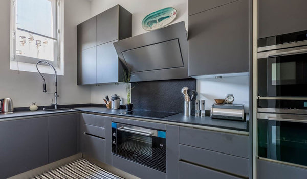 Lovely 3 bedrooms en-suite close to all amenities.  Duguay Trouin Apartment Entire rental unit vacation rental 19646169