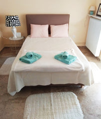 Freshly renovated penthouse studio only 7 minutes walking distance from Katechak Athens, Greece Penthouse studio near Katechaki metro, near center Entire condo vacation rental 39226848