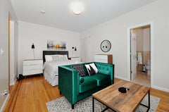 Enjoy an extended stay in NYC in this stunning apartment in the heart of Manhatt New York, NY Condo in New York · ★5.0 · Studio · 1 bed · 1 bath Entire condo vacation rental 45463342