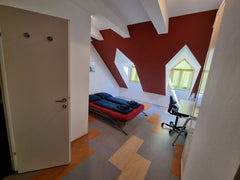 Enjoy a stylish experience at this centrally-located place.<br />The house is in United States Friendly Space Private room in vacation home vacation rental 648497563843435704