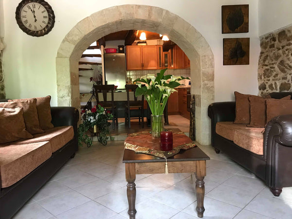 Welcome to our home.<br /> Our house is is a traditional village home, fully ren  Traditional house in Cheliana Entire home vacation rental 23394322