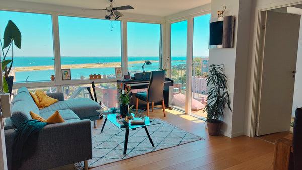 This unique space on the beach in Copenhagen is the perfect place to relax, unwi Copenhagen, Denmark Wake up to the Sunrise and a Seaview Private room in rental unit vacation rental 51810123