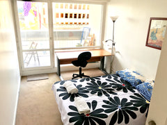 The appartement is in a quiet district in Paris. 1min from public transport (met Paris, France Private room in Paris 13 with balcony Private room in rental unit vacation rental 20426034