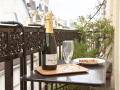 This 25 square meters (approx : 270 sqft) 1 bedroom apartment is located on rue  Paris, France Lovely 1 bedroom in the Marais Entire rental unit vacation rental 29841953
