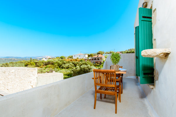 A 19th century ottoman 2 level house, fully restored (2021) in a peaceful villag Thessaloniki, Greece 