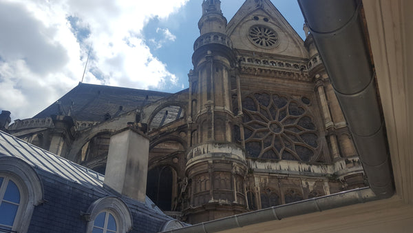 Cher voyageur, bienvenue !<br /><br />Notre appartement s'organise autour de la  Paris, France Appartement chaleureux au coeur de Paris Entire rental unit vacation rental 21129885