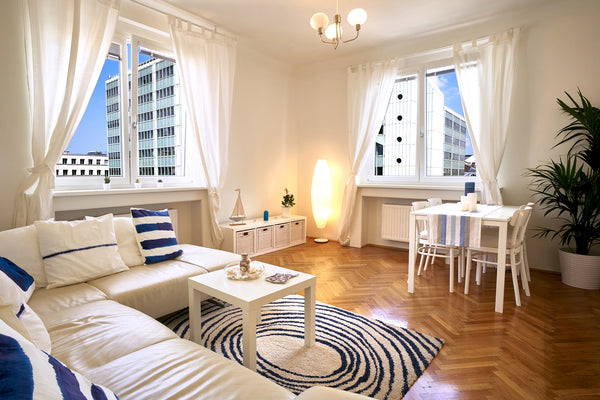 92m2 - Opera Street - in best city center location with balcony. Internet. Livin Vienna, Austria STATE OPERA CITY CENTER SUITE Santorini Entire rental unit vacation rental 13345404