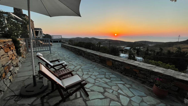 Minimal cycladic studio (25 sq. m.) set in a gorgeous location over the bay of O Athens, Greece Art cottage’ s studio to Otzias bay-Kea Entire guesthouse vacation rental 16911193