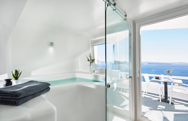 Designed in a cycladic style this spacious and airy suite provides guests with a Oia, Greece DAY DREAM  1 Entire rental unit vacation rental 49806144