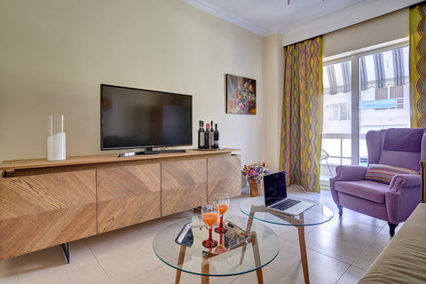 Enjoy your stay like a local. <br />Fully equipped one bedroom central flat. Sui Heraklion, Greece Academia. Fully equipped one bedroom central flat. Entire rental unit vacation rental 48705785