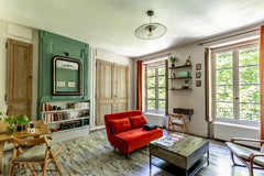 Posez vos valises dans ce bel appartement situé sur les quais de Saône, au cœur  Lyon, France Bel appartement cosy vue Saône, proche du centre Entire rental unit vacation rental 648445970915498287