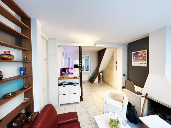 L'appartement se veut chaleureux et accueillant, il est également bien situé et   Chaleureux triplex dans Paris Entire rental unit vacation rental 18425489