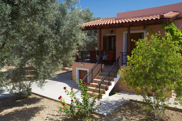 The house is 75 square metres and offers accommodation up to 4-6 persons. It dis Rethimnon, Greece Villa Estia Entire home vacation rental 10776016