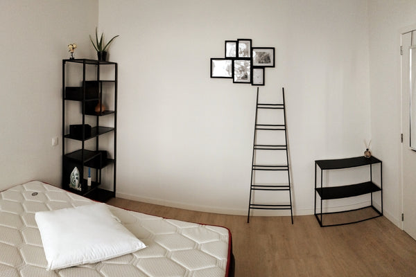 Apartment of +/- 90 m2 with balcony located in a quiet area<br /><br />° 1 room,  Magnifique Appartement/Loft spacieux et lumineux Entire rental unit vacation rental 708300930956352425