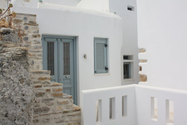 New  independent 2room Studio. Private balcony +veranda +terace, reachable by ca  