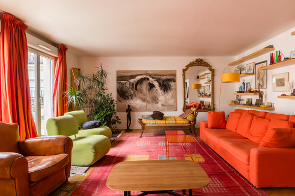 A very quiet and safe residence,  protected from the street noise by an internal Paris, France Full Family flat  at Montmartre Entire rental unit vacation rental 1290460