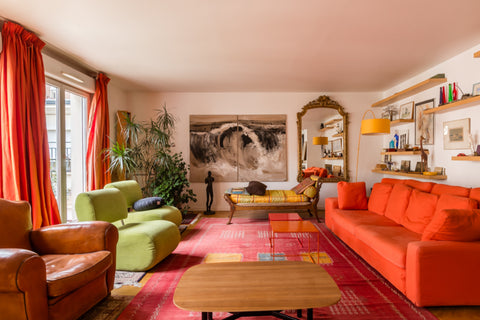 A very quiet and safe residence,  protected from the street noise by an internal Paris, France Full Family flat  at Montmartre Entire rental unit vacation rental 1290460