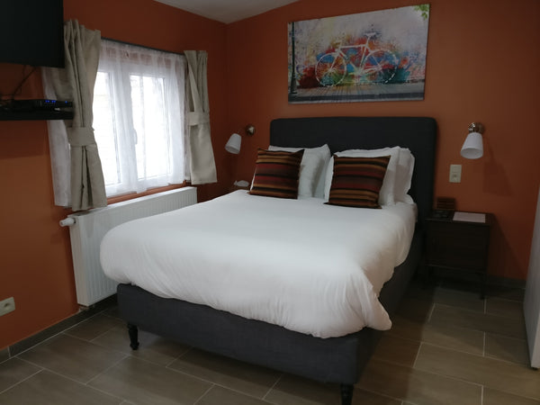 Welcome to a garden suite of high-quality design and comfort. Located off a quie  Beautiful Garden Suite in EU Quarter Entire guesthouse vacation rental 24778209