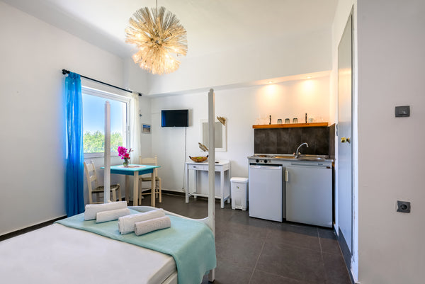 The bungalow is located in Palaiochora up to the beach and 300 metres from the c Chania, Greece Seafront bungalow in Paliochora 2 pax(new listing) Entire bungalow vacation rental 50310188