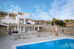 Part of a complex, Apartment "Athena" is a double floor maisonette with an unobs Mikonos, Greece Mykonos4Islands Seaside Apartment "Athena" Cycladic home vacation rental 32238759
