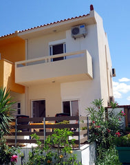 This small holiday house is situated in Sfakaki which is a very small and quiet   Holiday Home Sfakaki Entire home vacation rental 23096316