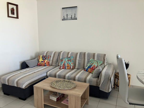 Français, Anglais léger Lormont, France l'Arène Margaux Résidence tout confort/2 p Entire condo vacation rental 44237459