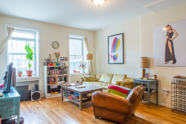 Lovely garden level apartment (so no need to lug your suitcases up stairs!) with New York, NY Rental unit in Brooklyn · 1 bedroom · 1 bed · 1 bath Private room in rental unit vacation rental 6574353