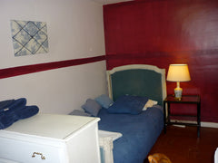 <b>The space</b><br />charming guest room for 1, washbasin in the room, wifi, ve Brussels, Belgium quiet and charming room, 2sd floor Private room in home vacation rental 1178801