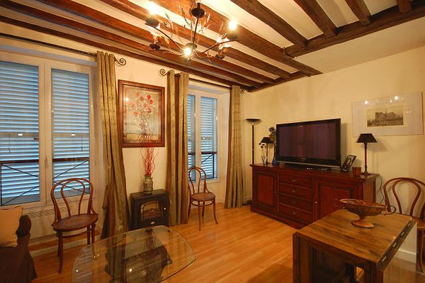 Superbe appartement 3 pièces à Paris-Montmartre, idéalement situé, il vous offre Roquefort-les-Pins, France Superbe appartement T3 Montmartre Entire rental unit vacation rental 6273747