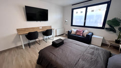 Le logement se trouve à 1 minutes à pied de la Gare de La Part Dieu.<br />L'appa  Chambre (A) tout confort à La Part Dieu Private room in rental unit vacation rental 740441073105918103