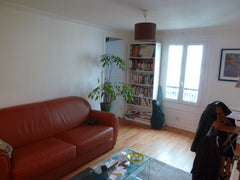 Situé non loin du métro Villiers, cet appartement a l'avantage d'être très clair  Tres beau 2 pièces dans le 17ème Entire rental unit vacation rental 9788975