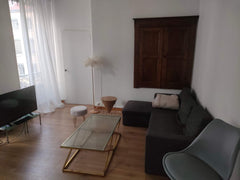 Profitez d'un logement de 60m2 grande hauteur sous plafond et du cachet . Logeme Lyon, France T2 60m2 Saxe Gambetta /Clean flat 60m2 Center City Entire rental unit vacation rental 770904669109636471