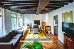 Spacious and comfortable apartment located in the center of Brussels   1 minute  Paris, France The Comfy Sablon - Brussels City Center Entire rental unit vacation rental 47990545