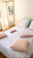 Appartement T2 confortable de 57m2 situé à 30 min de Bordeaux et à 45 min de l'o Bordeaux, France T2 confortable et équipé proche de Bordeaux Entire condo vacation rental 24675940